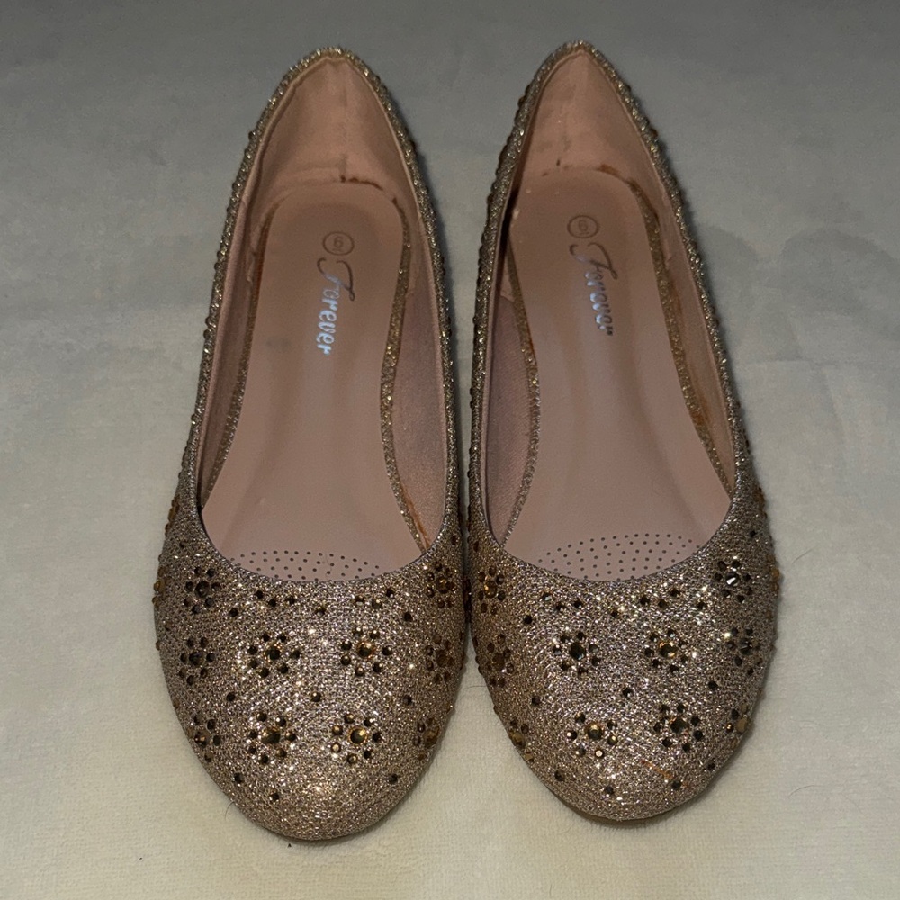 Forever 21 Gold Glitter Floral Accent Ballet Flats